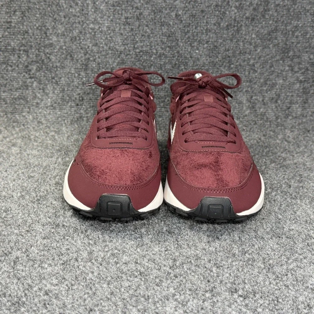 Nike Waffle One‎ SE Athletic Shoes Women's 10.5 Burgundy Crush Retro Run Running